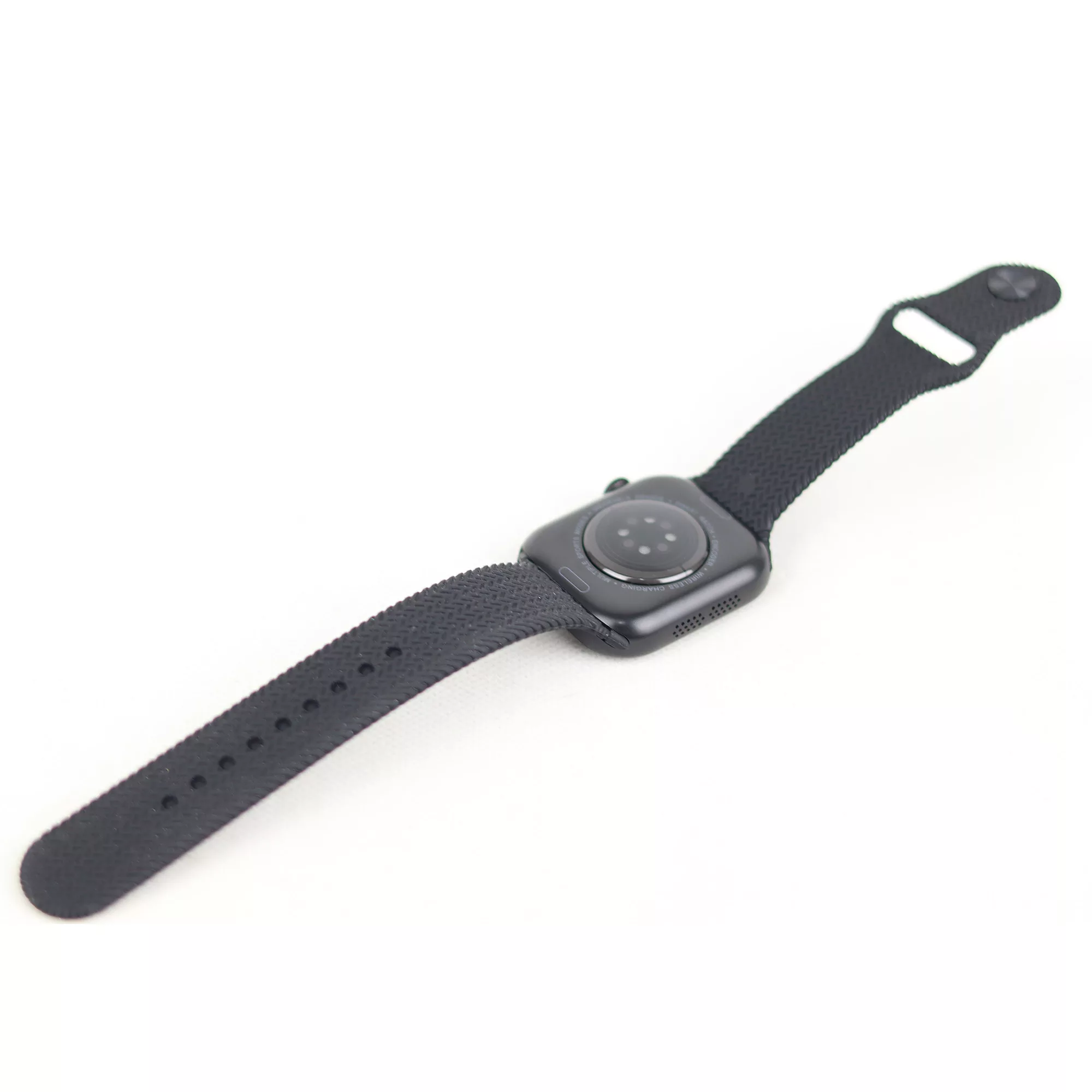 ساعت هوشمند دبلیو اِس مدل WS-X10 دارای قابلیت های صفحه همیشه روشن (Always-on Display)، کنترل موسیقی (Music Player) بند سیلیکون