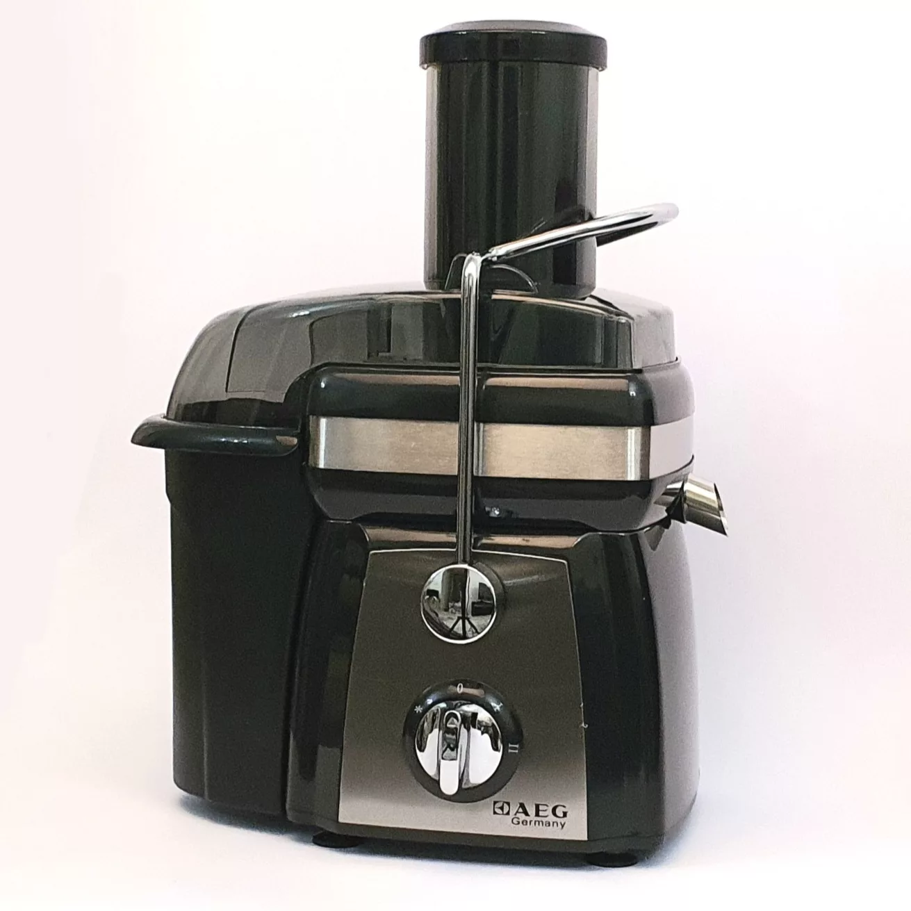 آبمیوه گیری آ ا گ مدل AE-B314