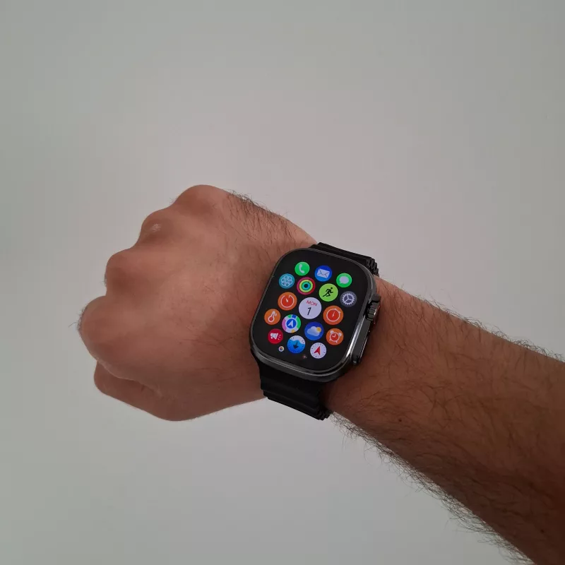 ساعت هوشمند ویرفیت مدل HK10 ultra3، سایز۴۹، دارای قابلیت های کنترل موسیقی، شمارنده ضربان قلب، گام شمار، قابلیت مکالمه مستقیم، پشتیبانی از زبان فارسی، بند سیلیکون