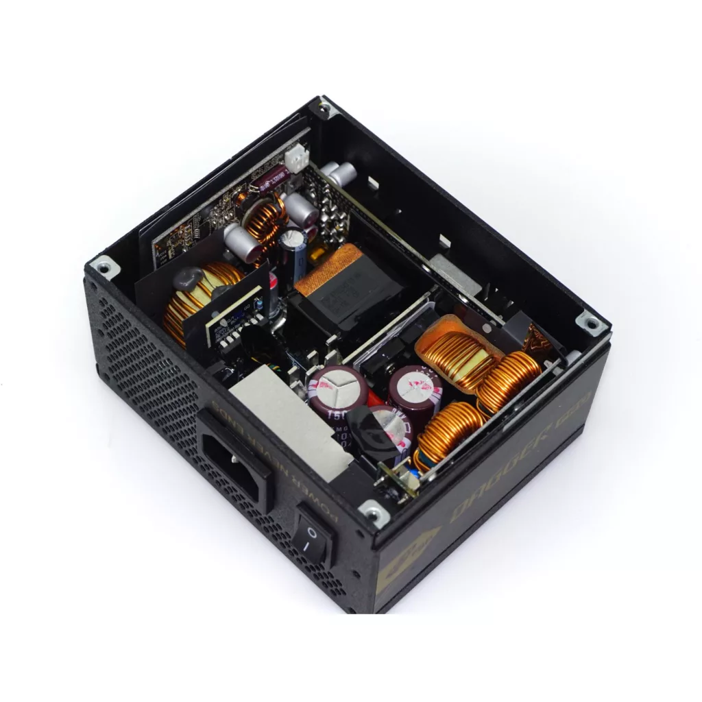 منبع تغذیه کامپیوتر اف اس پی مدل DAGGER PRO 850W