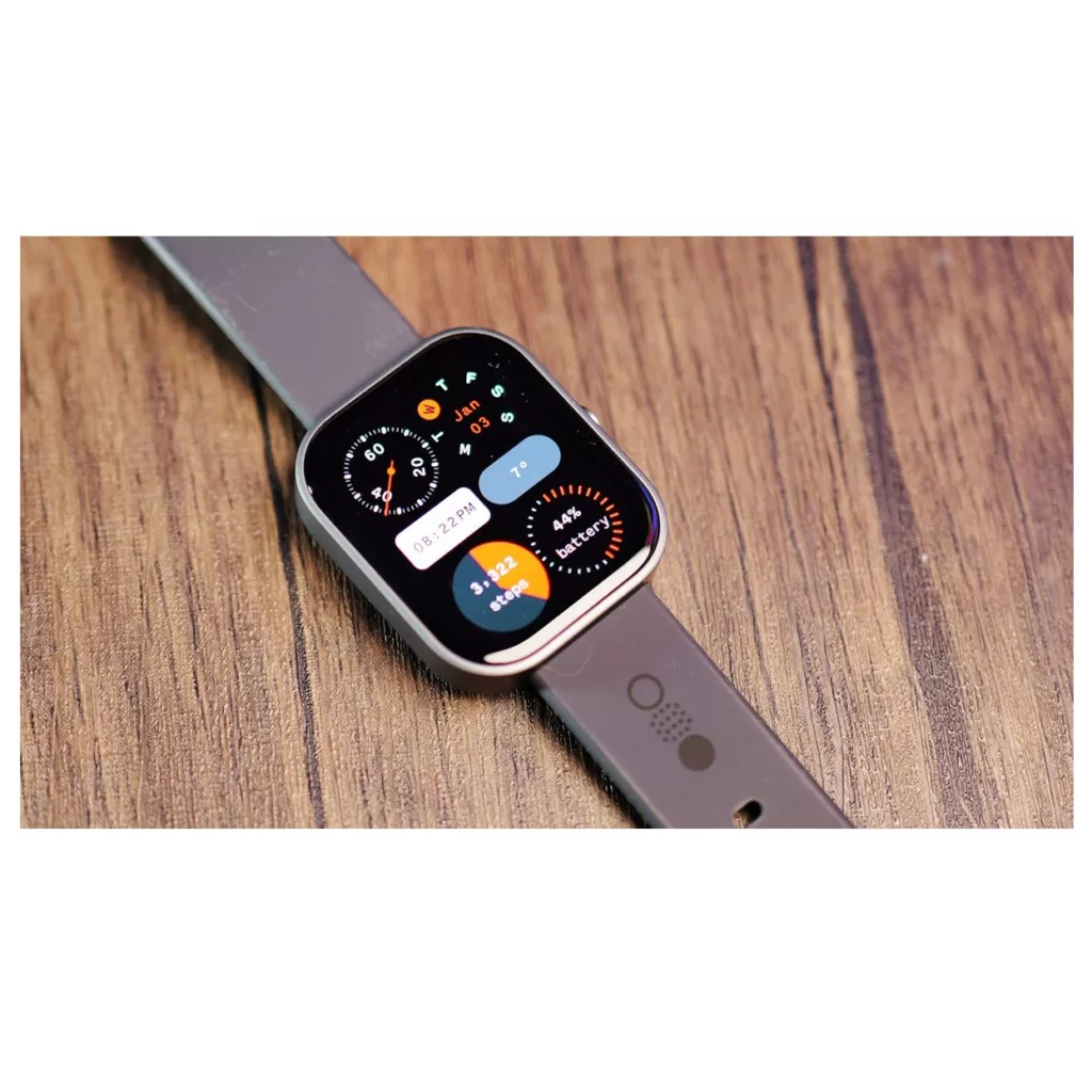 ساعت هوشمند ناتینگ مدل APY LIMITED PORO WATCH  دارای قابلیت های کنترل موسیقی، شمارنده ضربان قلب، گام شمار، قابلیت مکالمه از طریق بلوتوث، پشتیبانی از زبان فارسی، بند سیلیکون