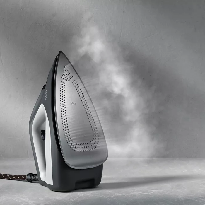 اتو مخزن دار آ ا گ مدل ST6-1-8EG