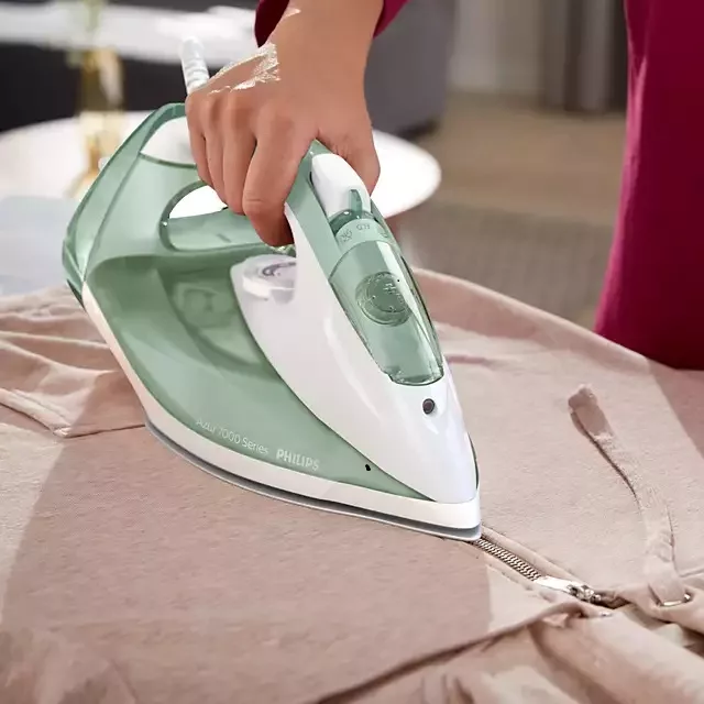 اتو بخار 2600 وات فیلیپس مدل DST7012