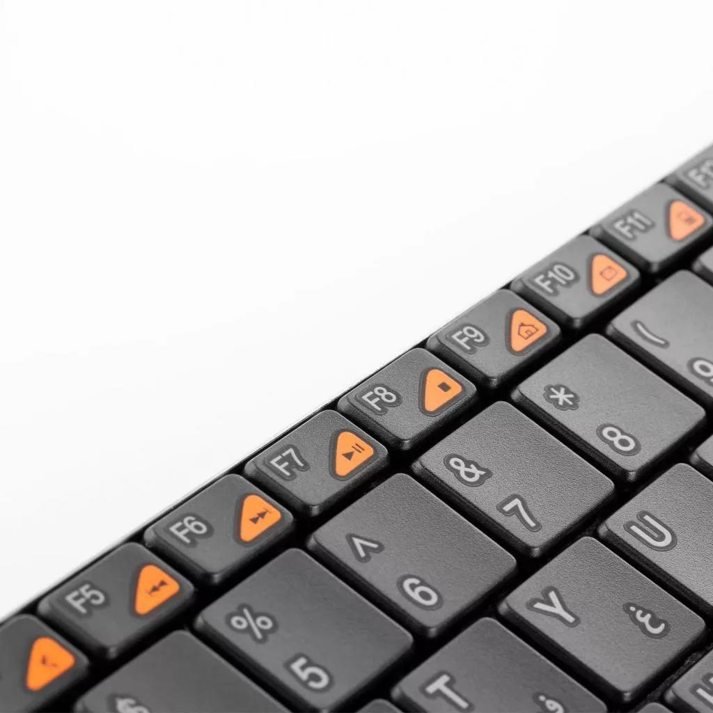 کیبورد بی‌سیم گرین مدل GK-102W با حروف فارسی