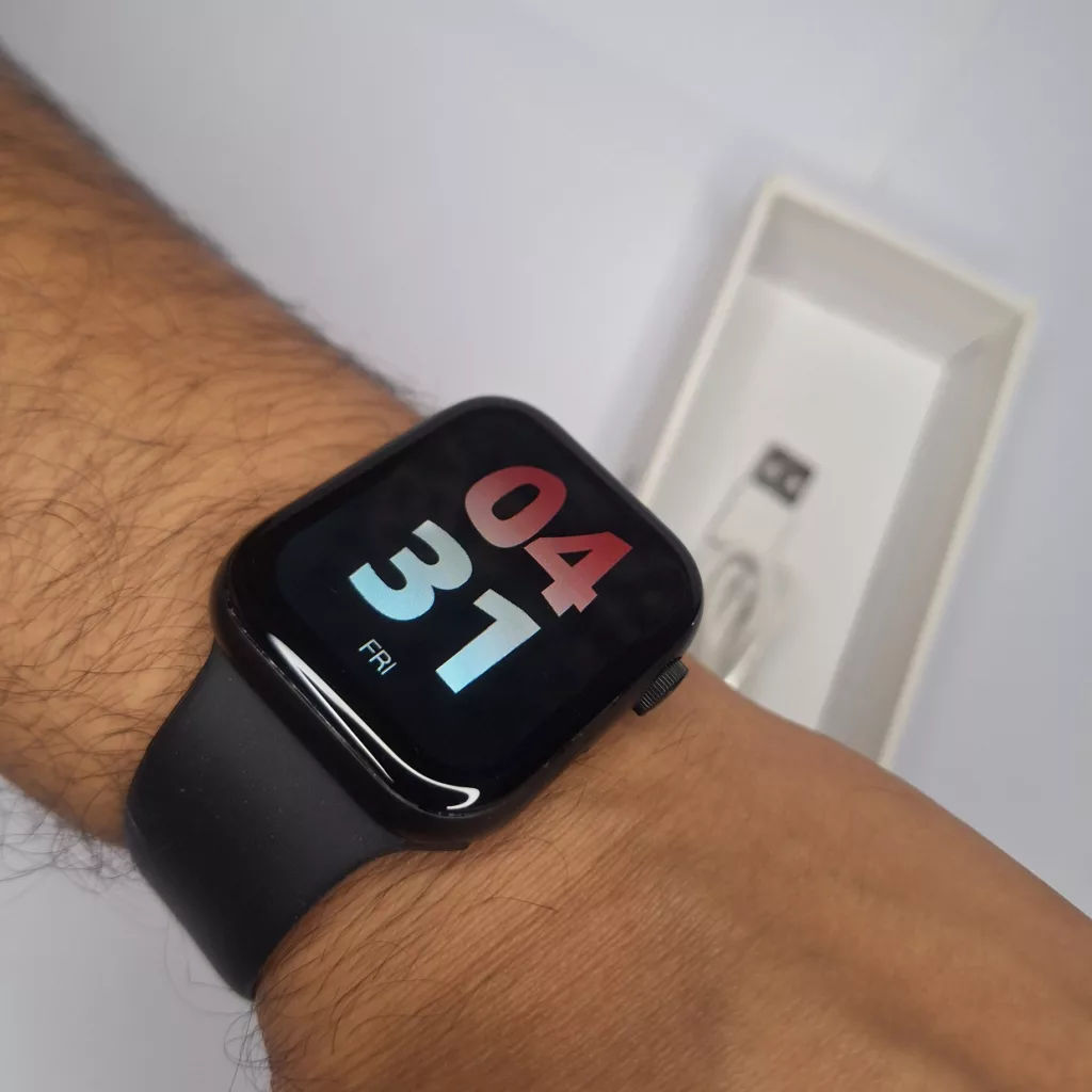 ساعت هوشمند 44 میلیمتری مدل GL-01 با بند سیلیکونی