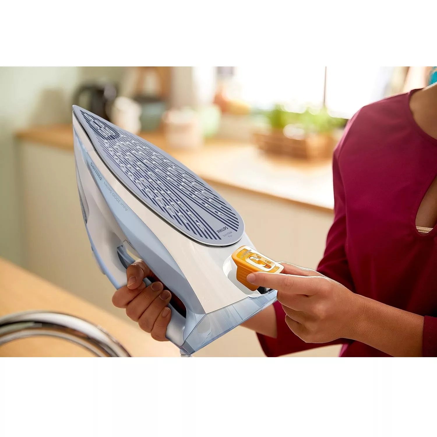 اتو بخار 2600 وات فیلیپس مدل DST7011