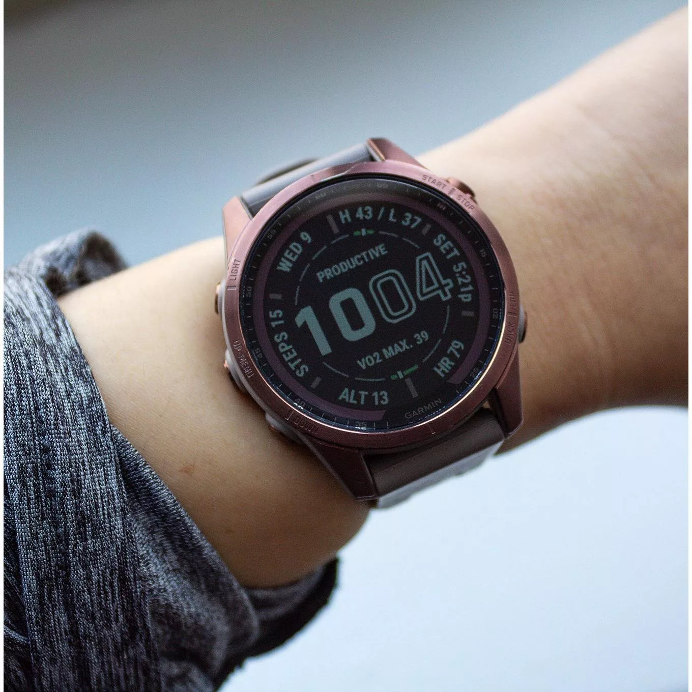 ساعت هوشمند گارمین مدل FENIX 7S Sapphire Solar Silicone Band