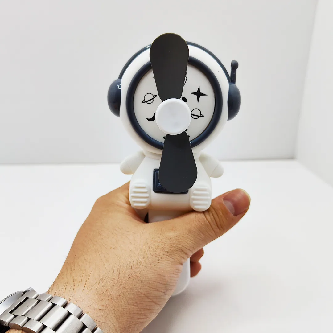 پنکه دستی مدل فضانورد