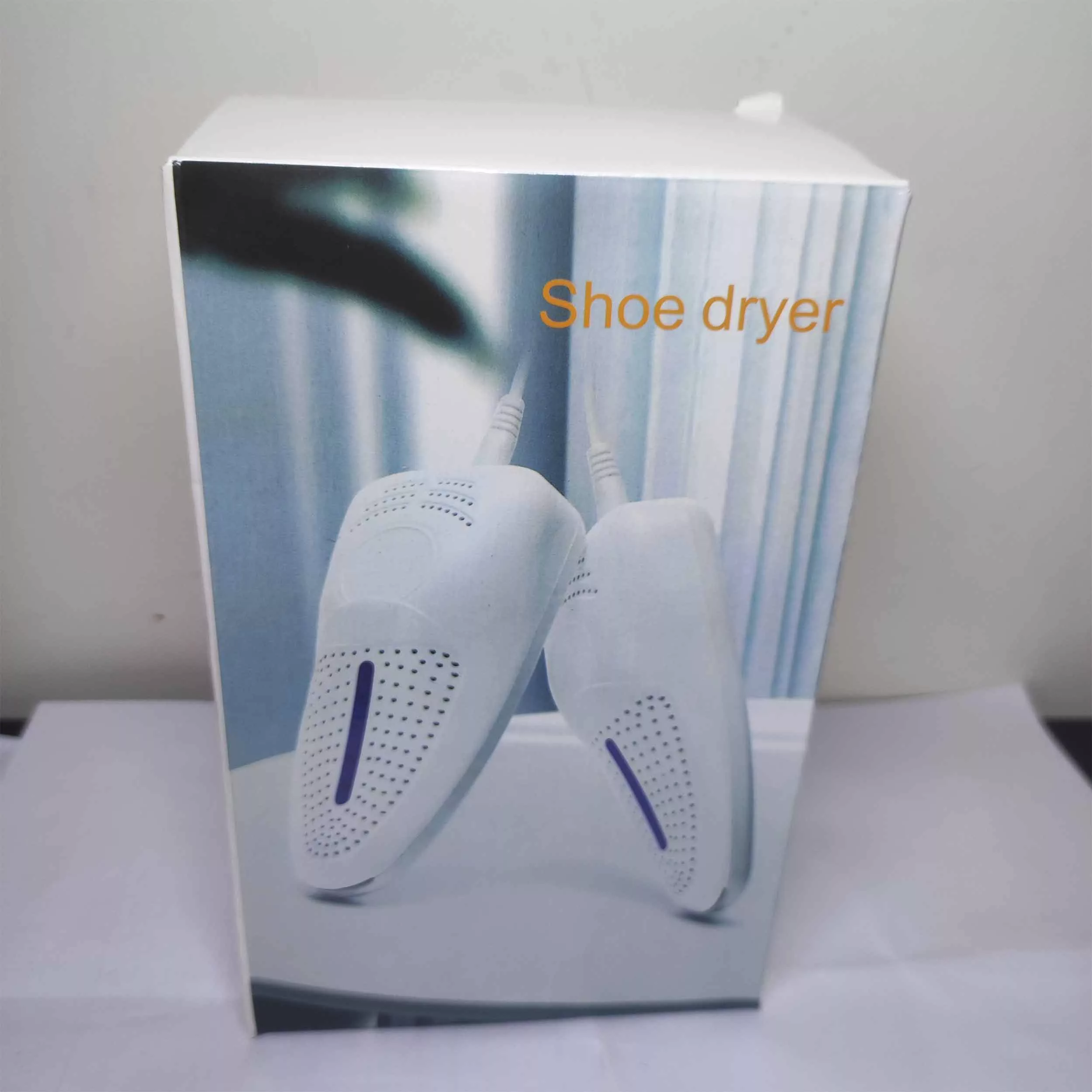 خشک کن و بوگیر کفش مدل R8 دو عددی