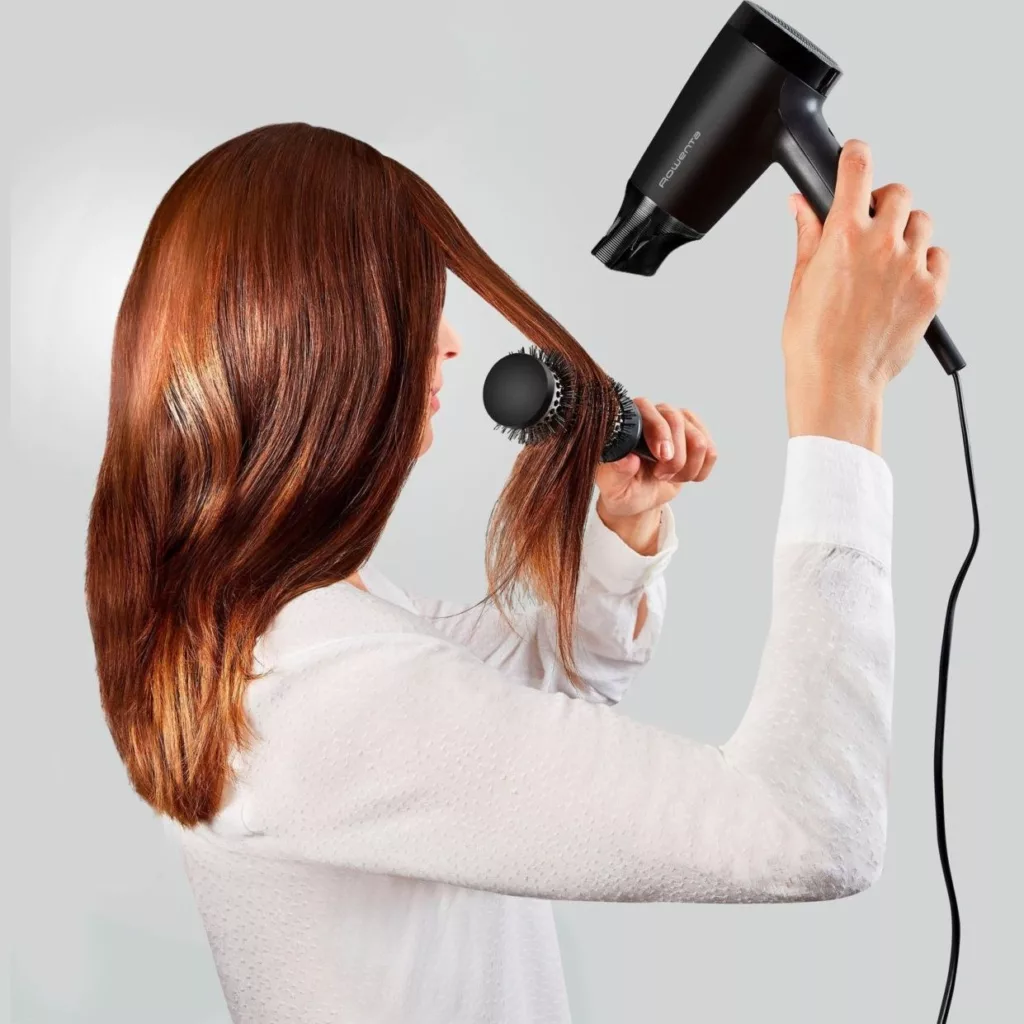 سشوار مسافرتی روونتا مدل CV1801