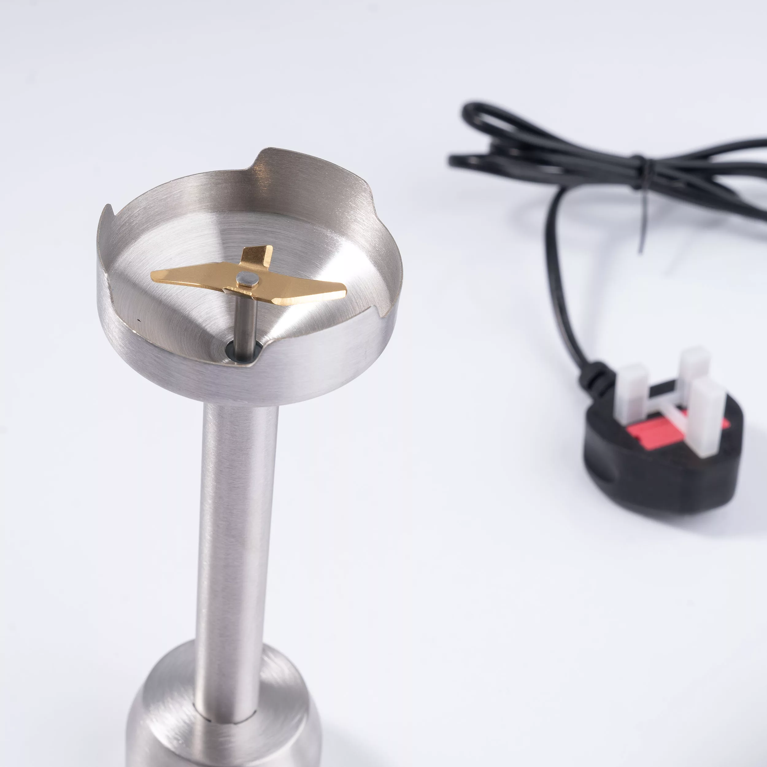 گوشت کوب برقی ماتسو مدل MA-1010