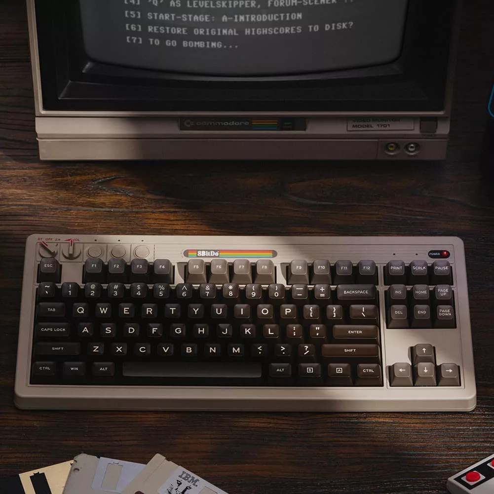 کیبورد گیمینگ ایت بیت دو مدل 8BitDo Retro C64