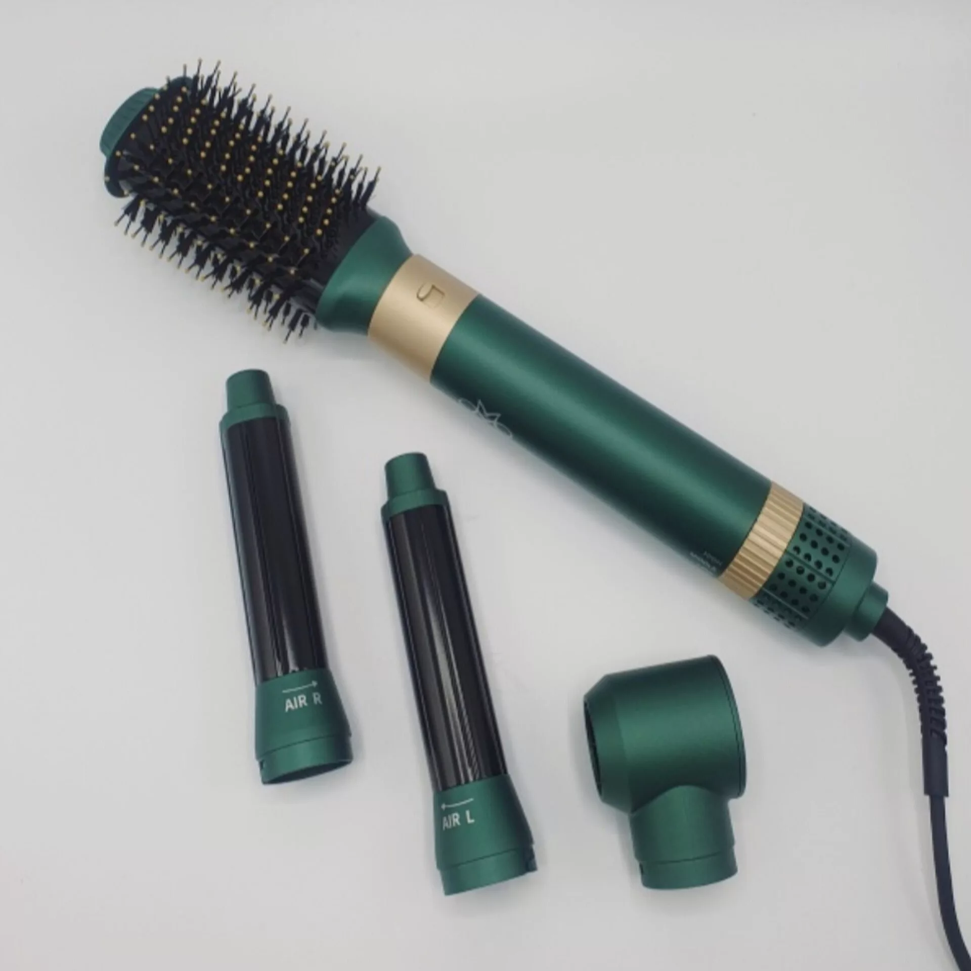 سشوار برس دار حالت دهنده مولینر مدل ML_5015 سشوار برس دار حالت دهنده مولینر مدل ML_5015