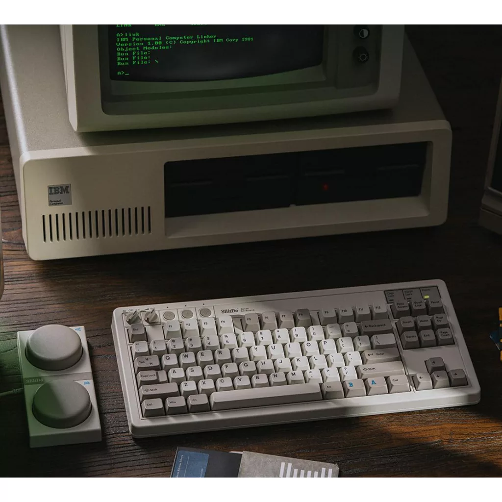 کیبورد گیمینگ ایت بیت دو مدل 8BitDo M Edition