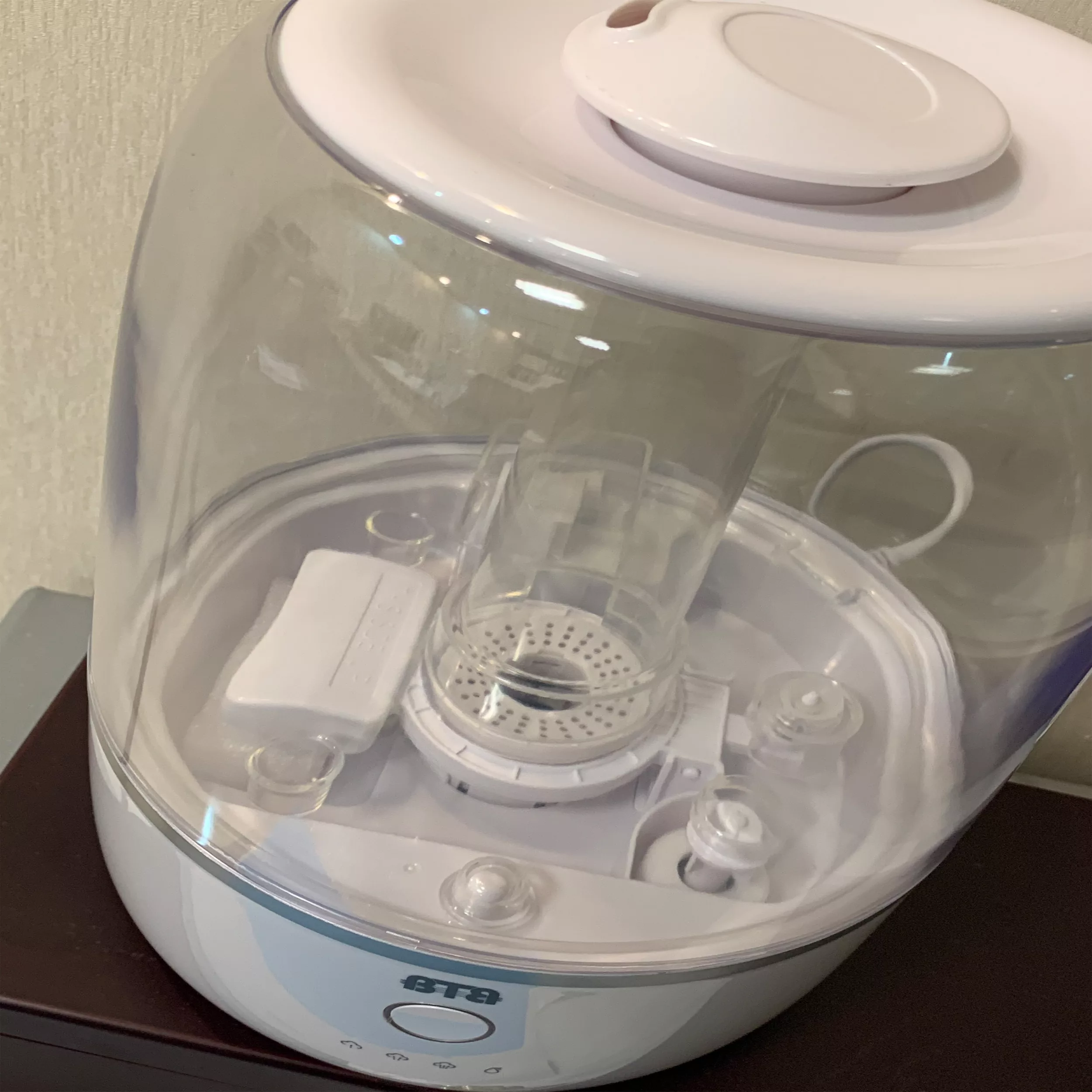 دستگاه بخور سرد بی تی بی مدل HYB-B14