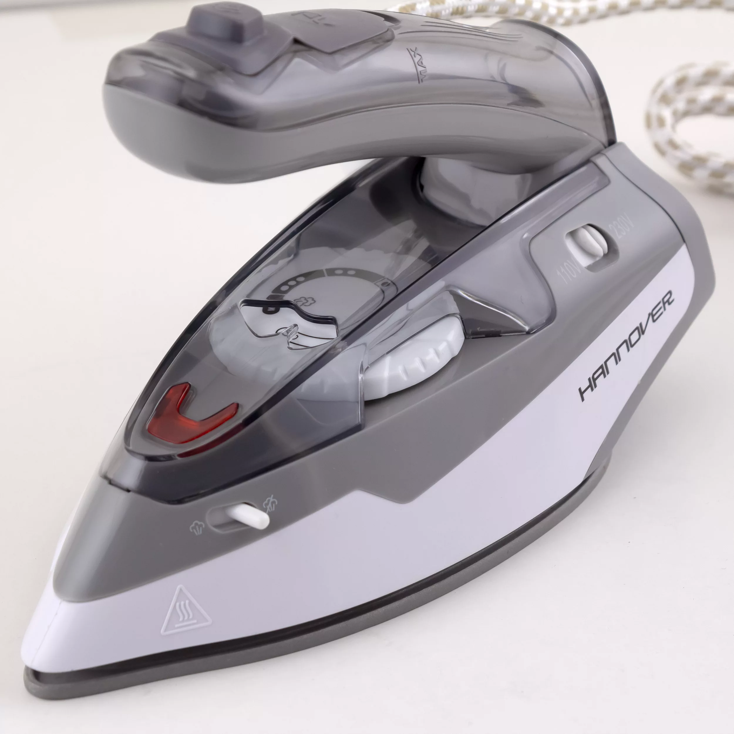 اتو مسافرتی 1500 وات هانوور مدل 1840