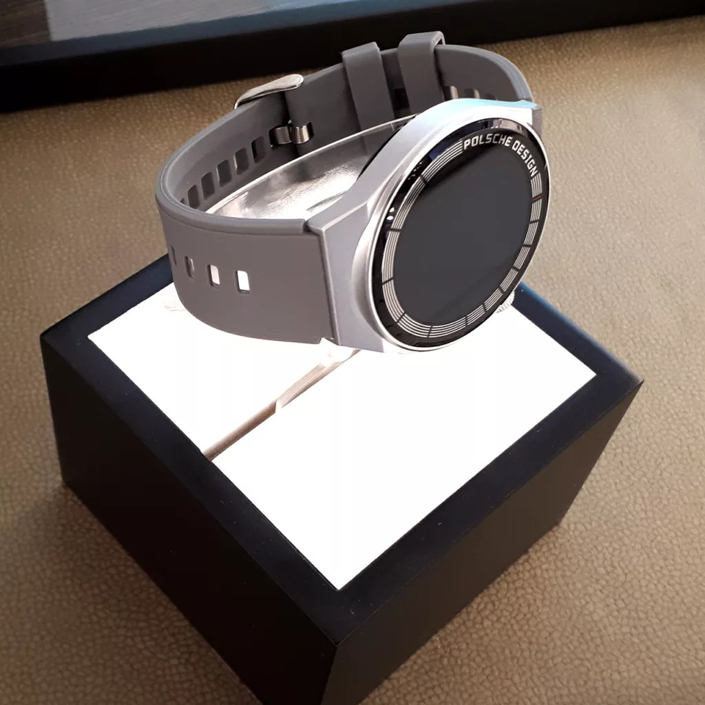 ساعت هوشمند مدل T Line S2