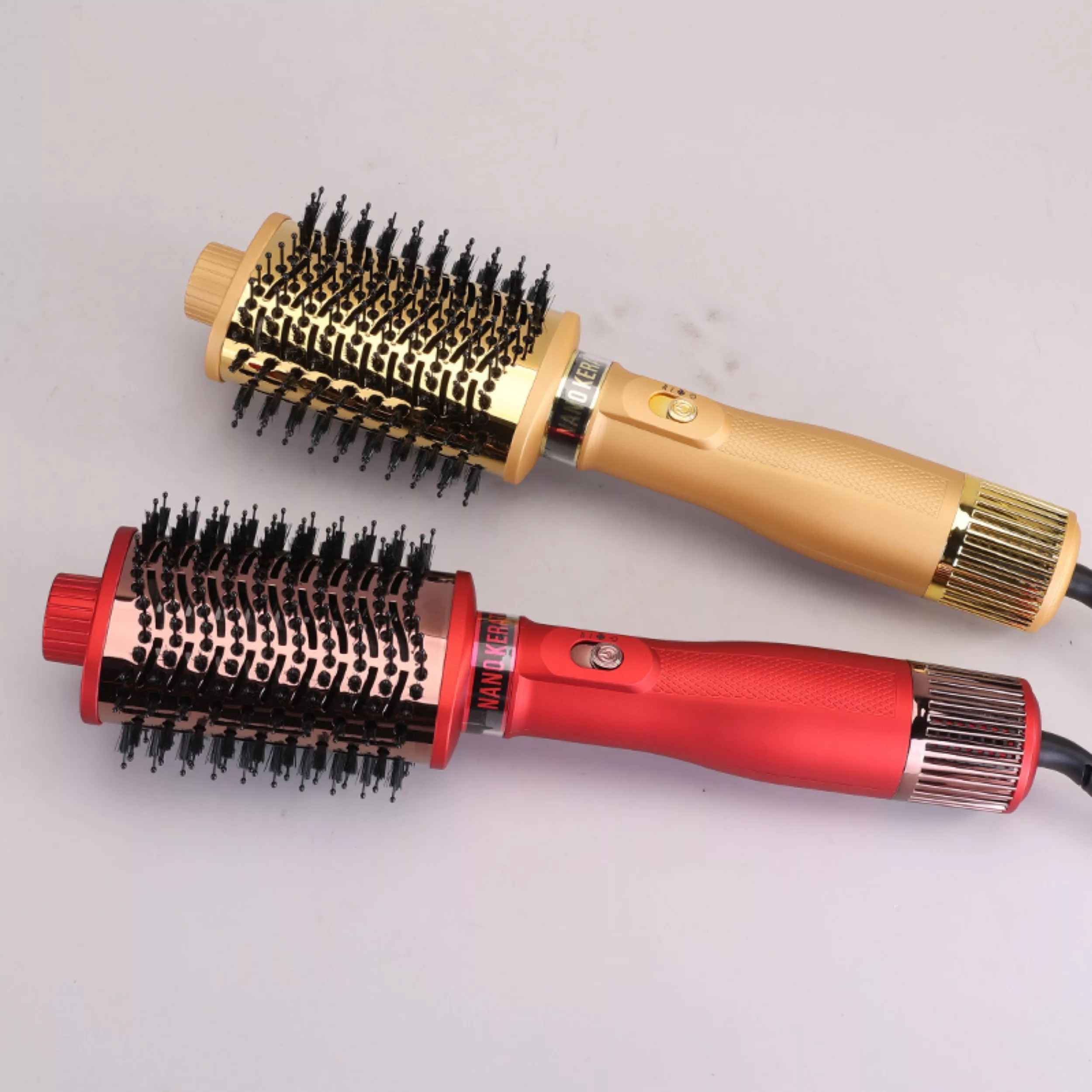 سشوار برس‌دار حالت‌دهنده 1500 وات انزو پروفیشینال مدل EN-4137