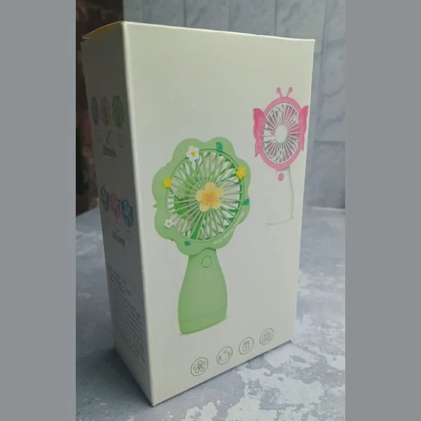 پنکه شارژی مدل همراه ZB096A طرح گل ظرفیت 250 میلی آمپر بر ساعت