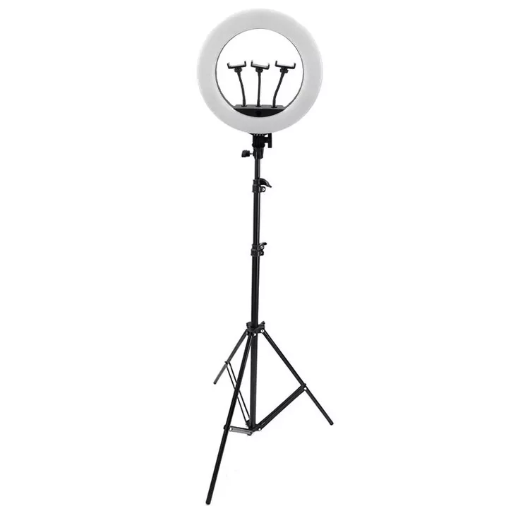 رینگ لایت جی ماری مدل FM21-B به همراه سه پایه رینگ لایت جی ماری مدل FM21-B به همراه سه پایه