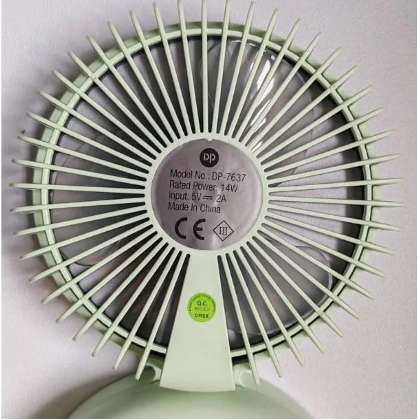 پنکه شارژی دی پی مدل 7637 ظرفیت 8000 میلی آمپر ساعت