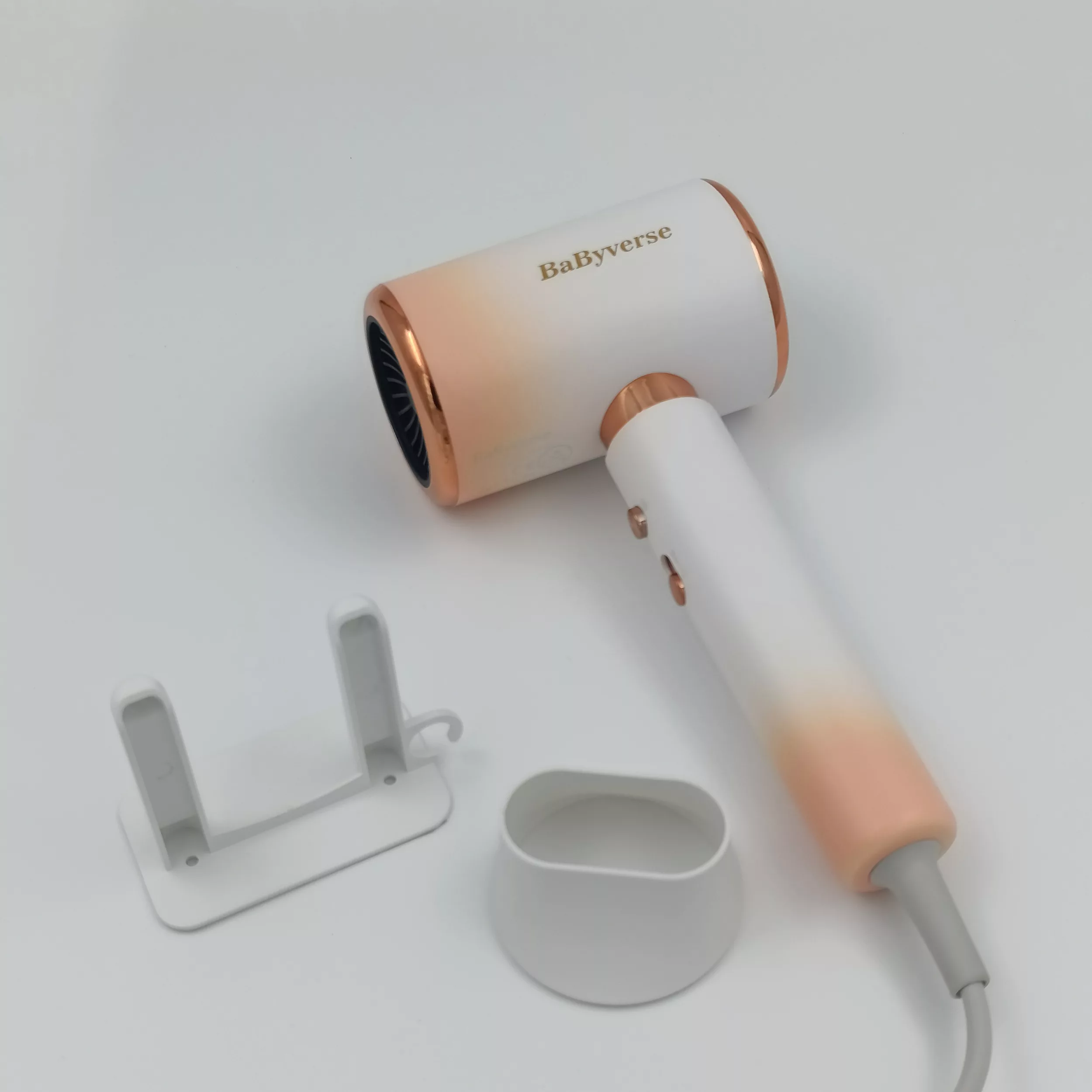 سشوار حرفه ای بیبیورس مدل BA-X18