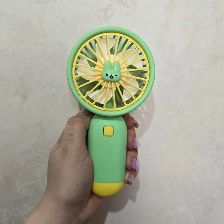 پنکه همراه شارژی طرح عروسکی کد۴۵۰