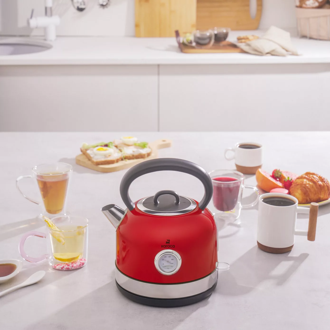 کتری برقی کاراجا مدل Retro 2202 گنجایش 1.7 لیتر