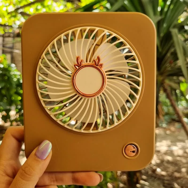 پنکه رومیزی مدل 2026 ظرفیت 3600 میلی آمپر ساعت