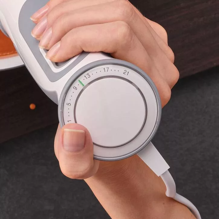 گوشت کوب برقی 1000 وات براون مدل MQ5200