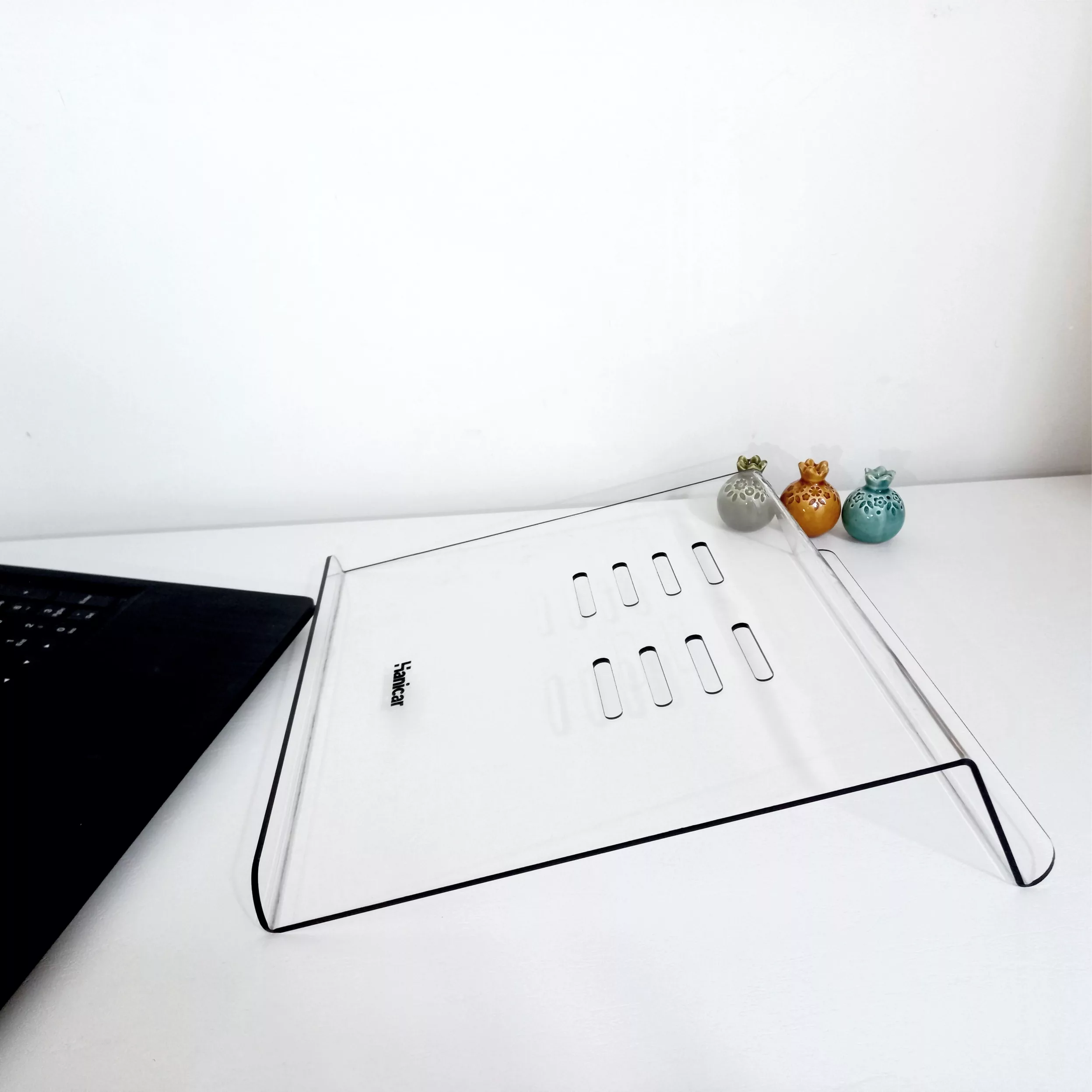 پایه نگهدارنده لپ تاپ مدل TL30