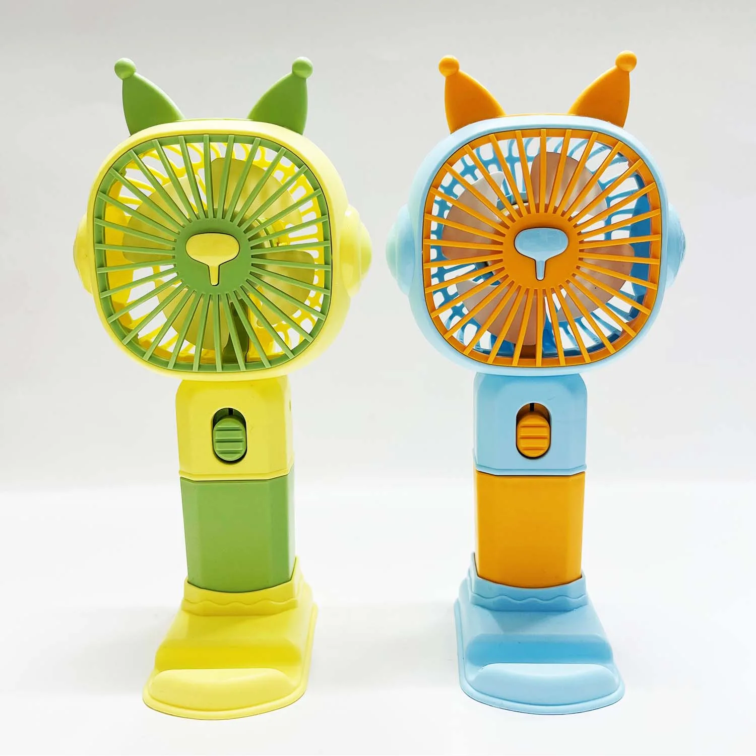 پنکه دستی مدل رباتی ظرفیت 600 میلی آمپر