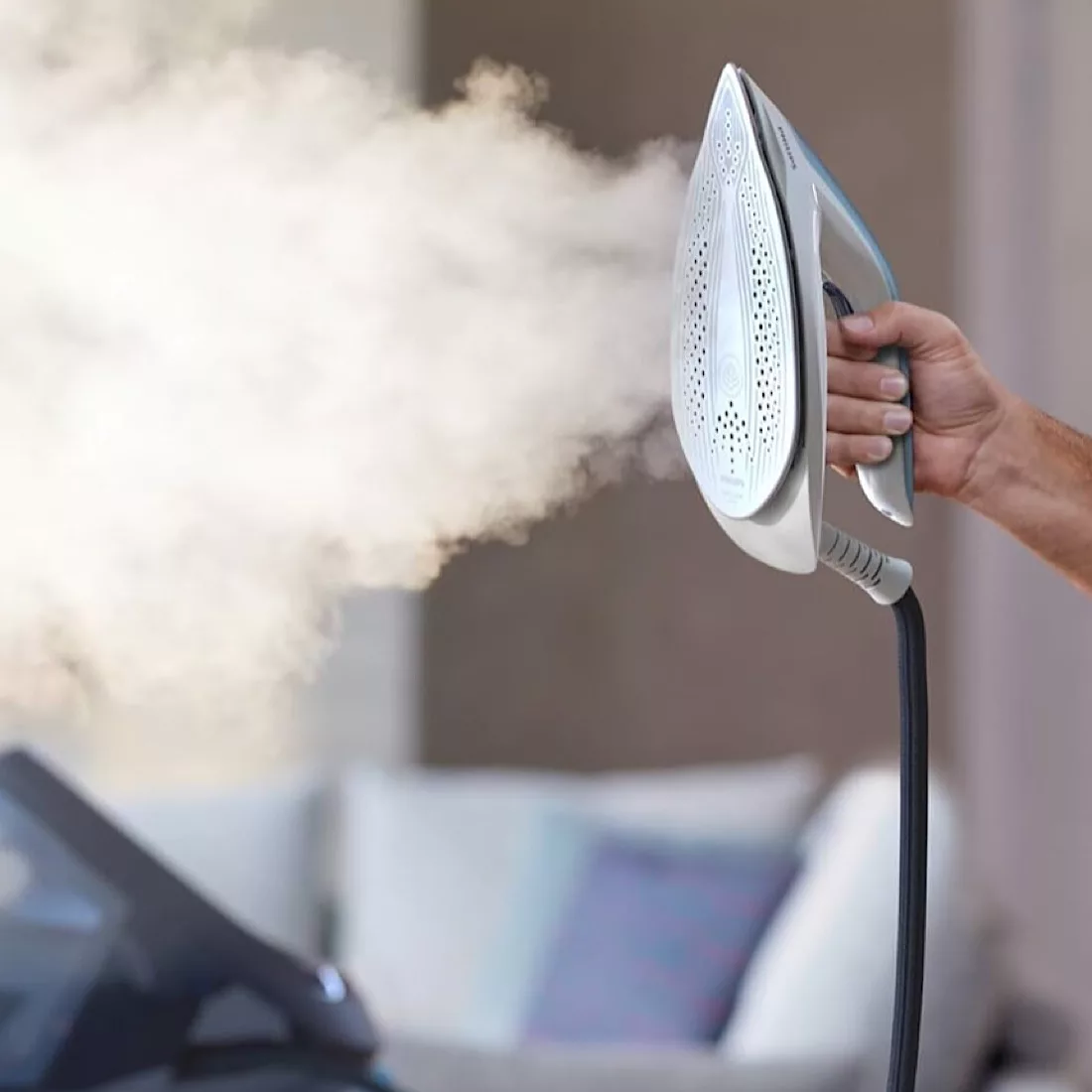 اتو مخزن دار فیلیپس مدل PSG8030