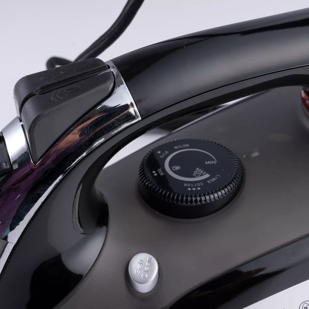 اتو بخار مدل SI1143SCB