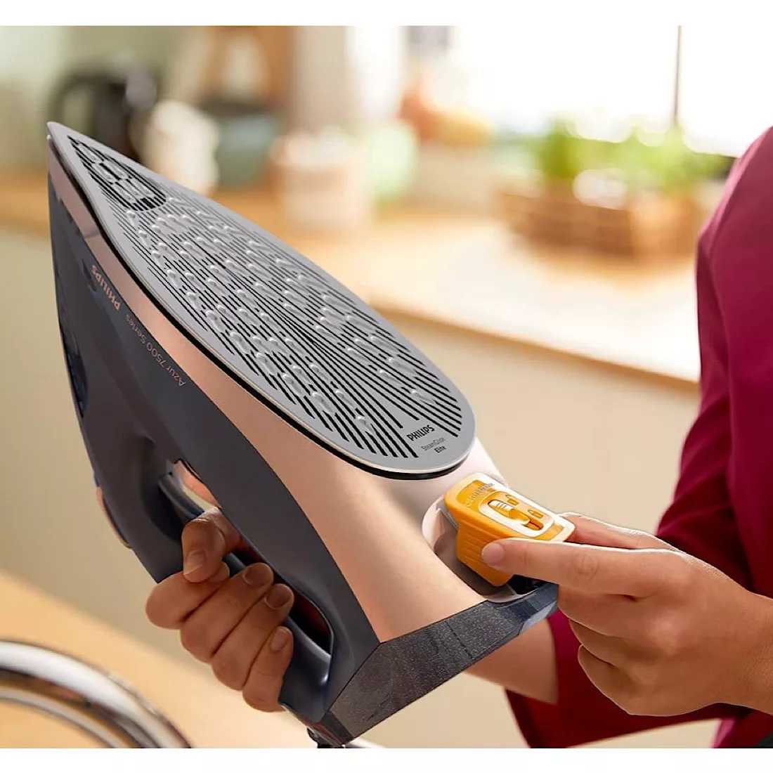 اتو بخار فیلیپس مدل DST7510/80