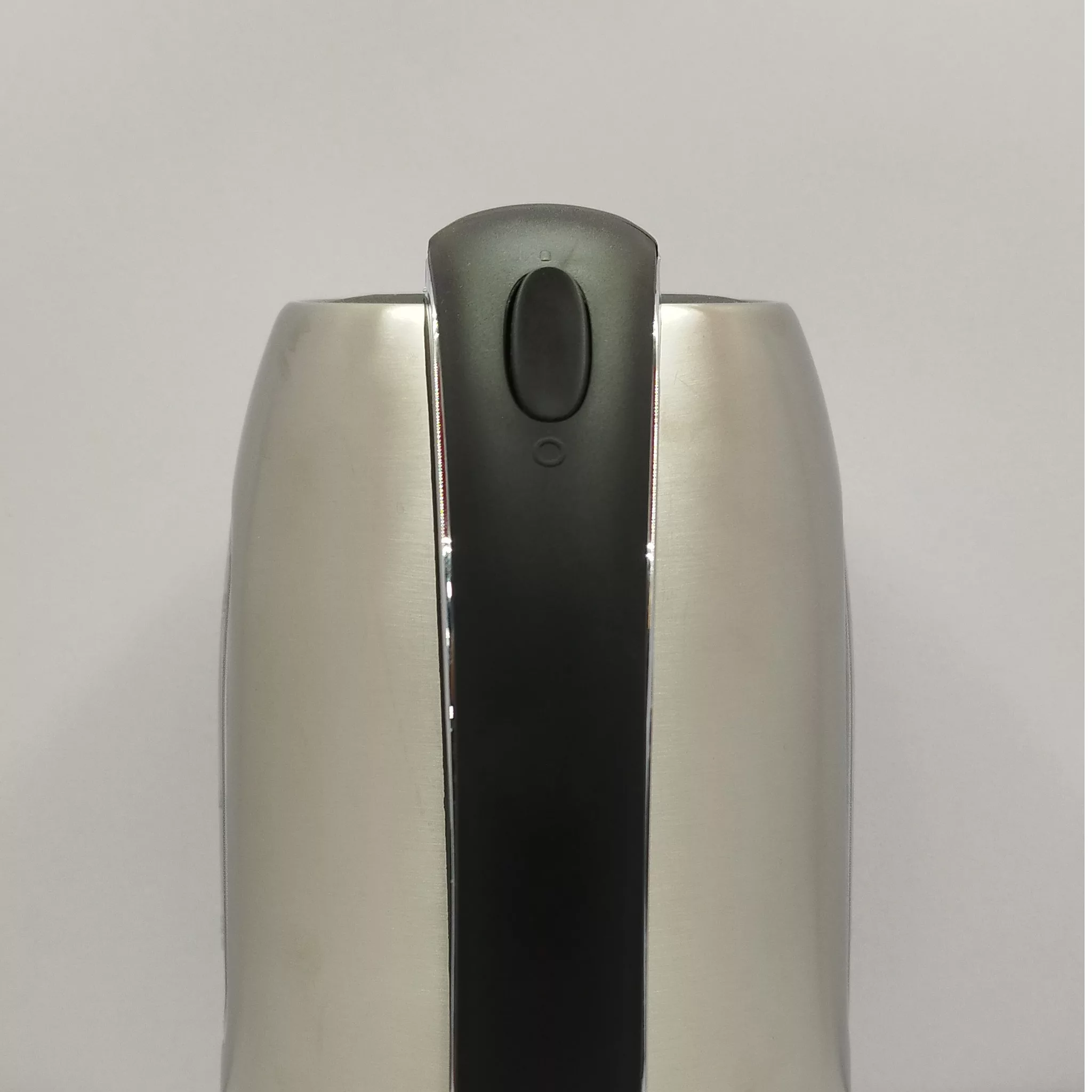 کتری برقی دلمونتی مدل DL425