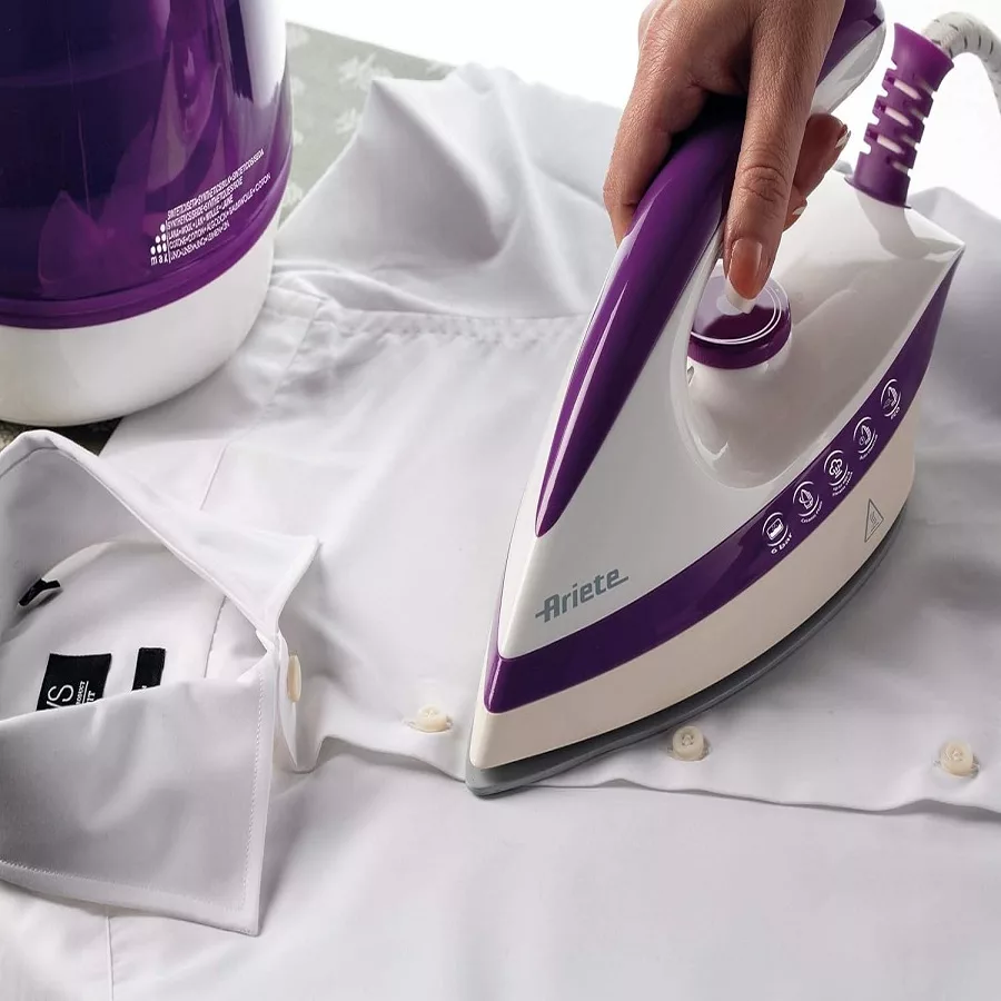 اتو مخزن دار آریته مدل AR-6423