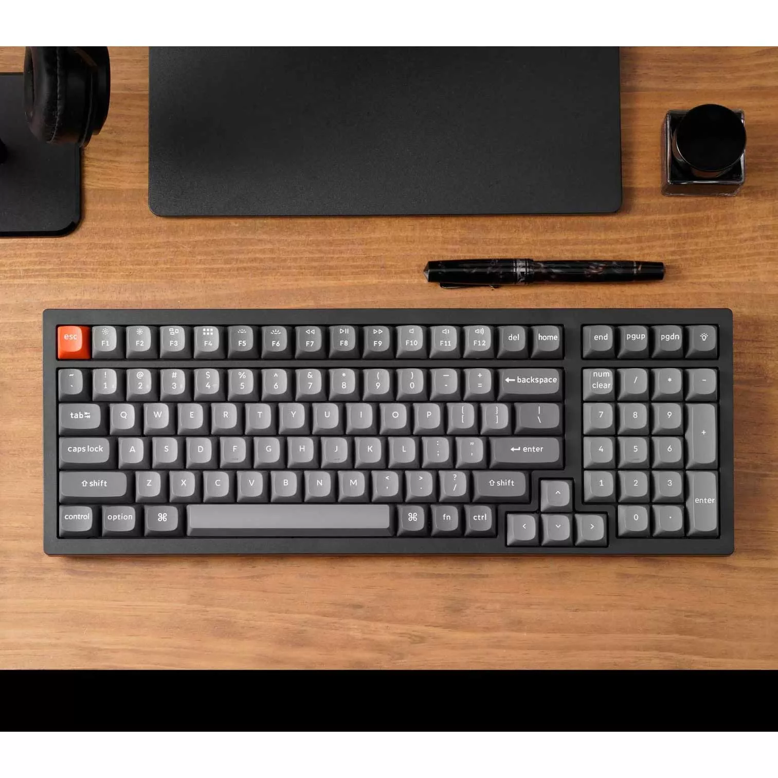 کیبورد مخصوص بازی کیکورن مدل K4 Max RGB Brown Switch