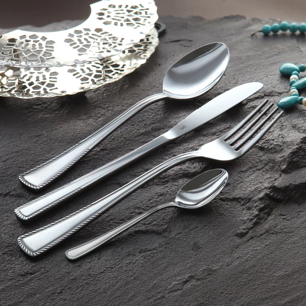 سرویس قاشق و چنگال 12 پارچه صنایع استیل ایران مدل مودنا کد 104