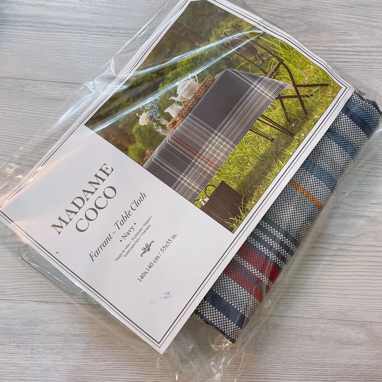 سفره شش نفره مادام کوکو مدل Farrant-SQR.Lacivert