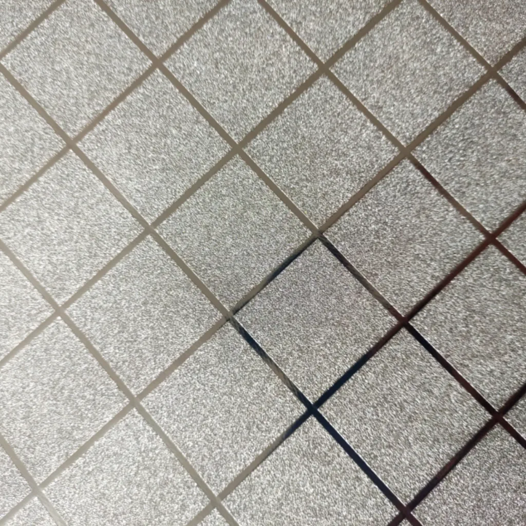 سفره 6 نفره مدل پشت نخی نقره کوب 4 خانه کد 042