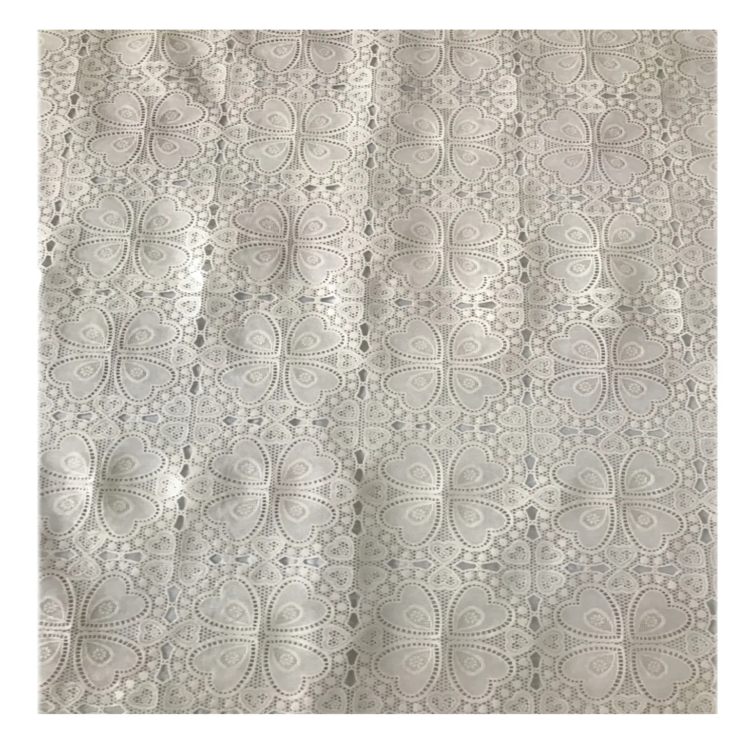 سفره 6 نفره مدل رویال طرح گیپور سایز 140x100 سانتی متر