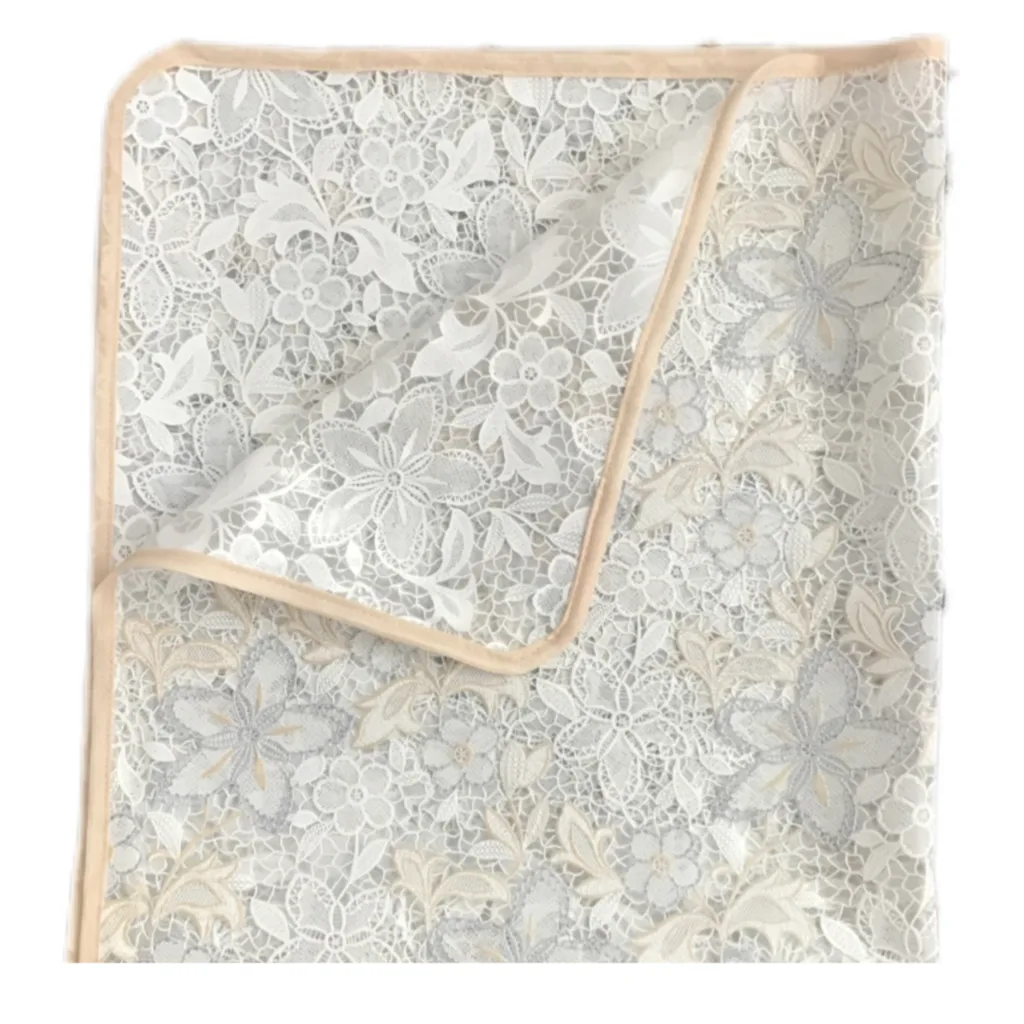 سفره 8 نفره مدل رویال طرح گیپور سایز 140×140 سانتی متر کد 05