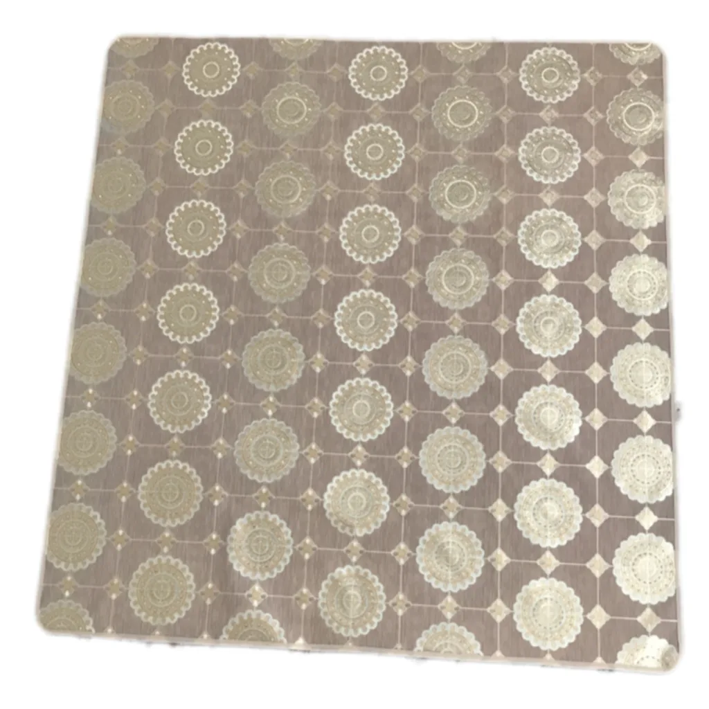 سفره 4 نفره مدل لوتوس طرح پشت نخی سایز 100×100 سانتی متر کد 04