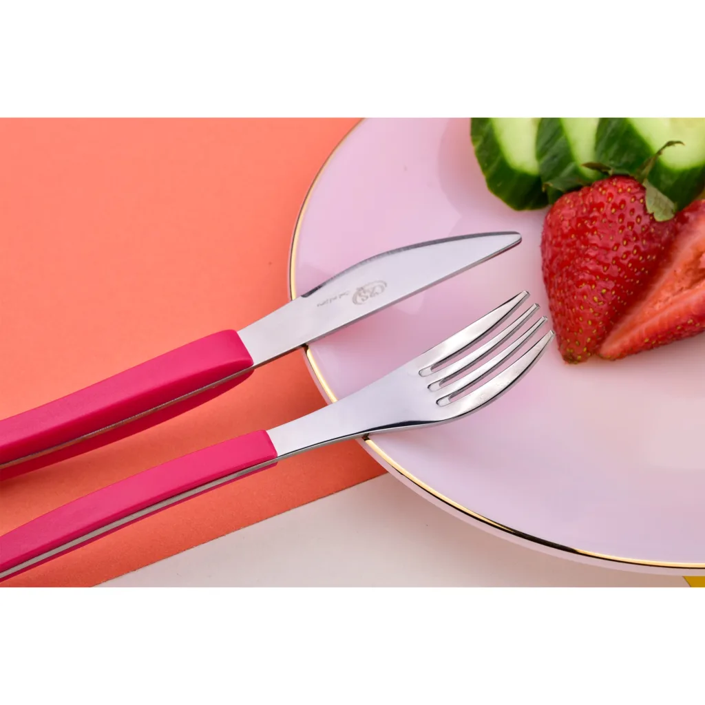سرویس قاشق و چنگال 31 پارچه سی اند اس مدل منحنی