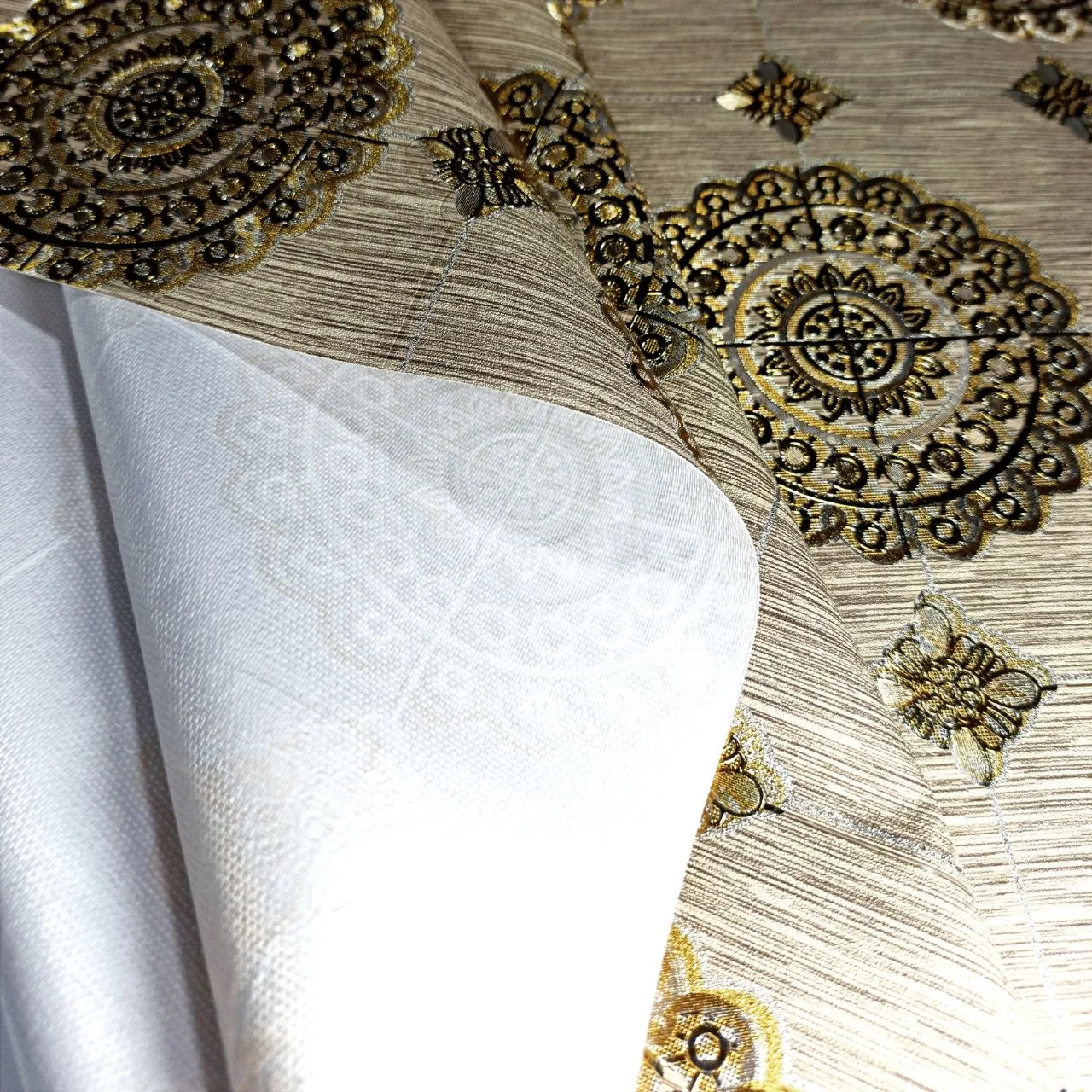 سفره چهار نفره مدل پشت نخی فانتزی کد A100-T100