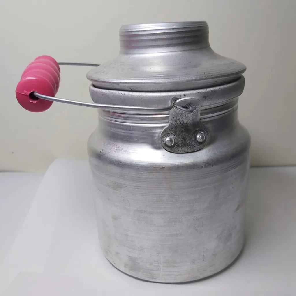 ظرف نگهدارنده مدل دبه روغن
