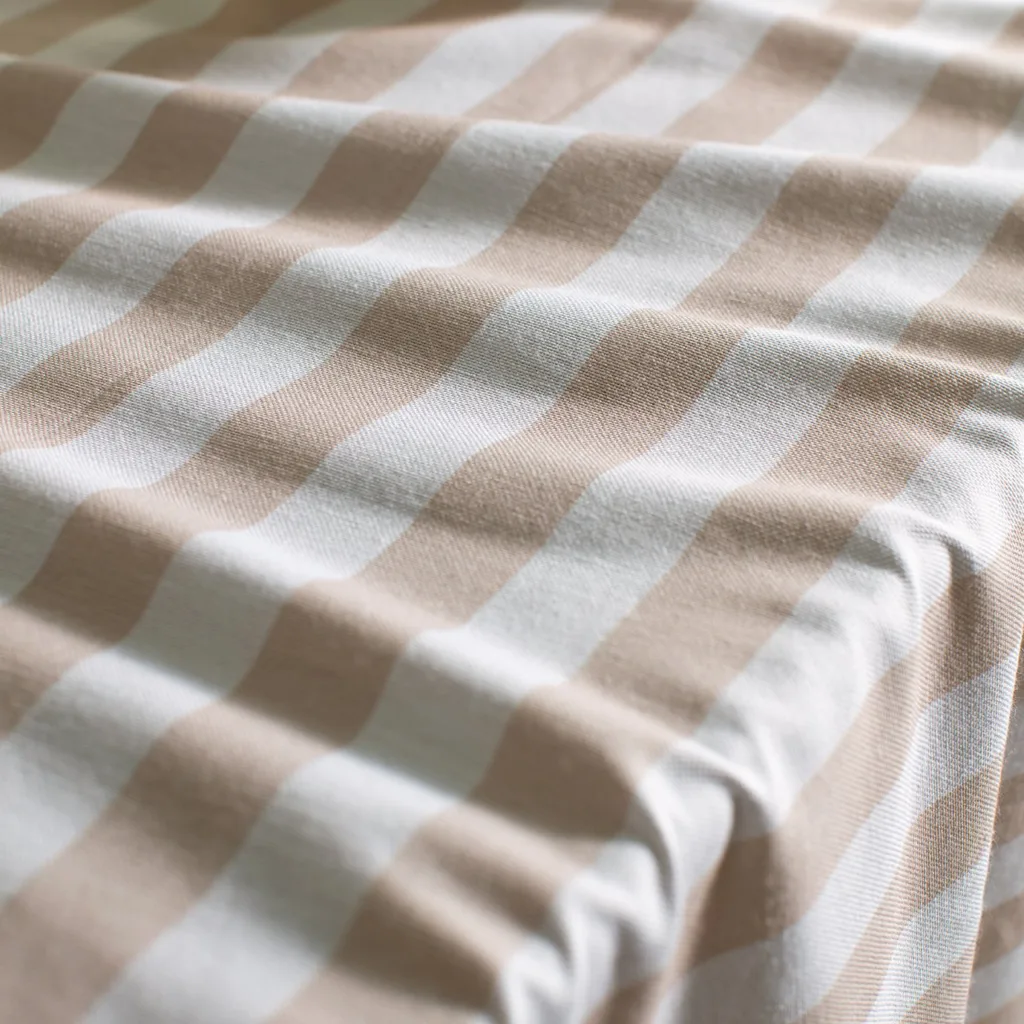 سفره شش نفره مادام کوکو مدل Louve سایز 150*200 سانتی متر