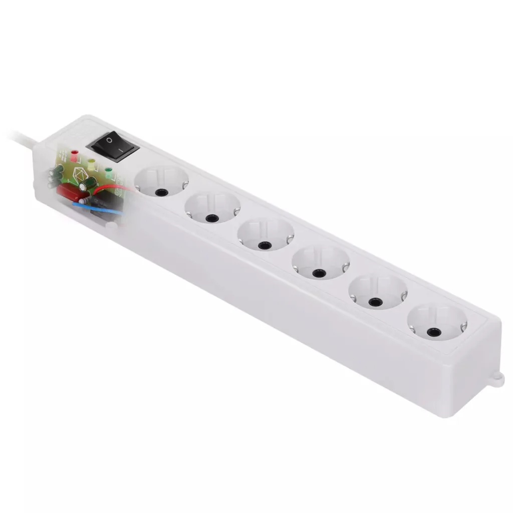 محافظ ولتاژ گرین لاین مدل GLP106-3m