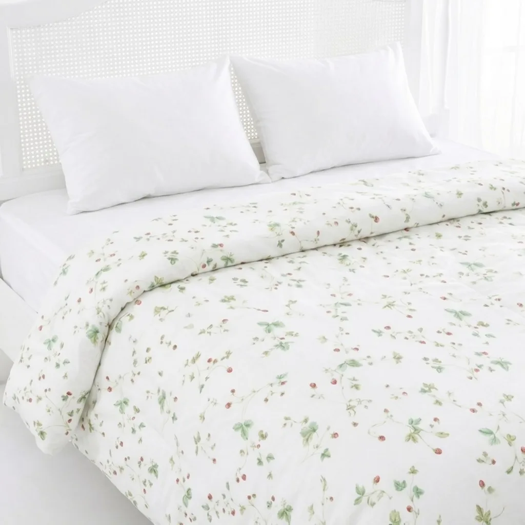 روکش لحاف پنبه انگلیش هوم مدل Strawberry دو نفره سایز 220×200 سانتی‌متر